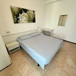 Residence Palladio- Solo Per Famiglie- Walterigato Apartments